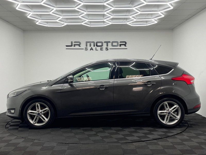 Ford Focus 1.6 TDCi Zetec Euro 5 (s/s) 5dr