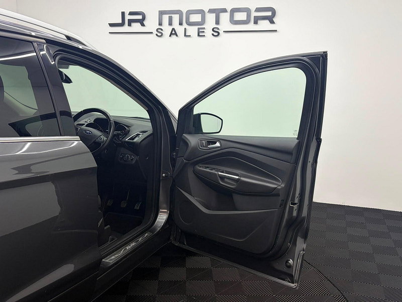 Ford Kuga 2.0 TDCi Titanium Euro 6 (s/s) 5dr