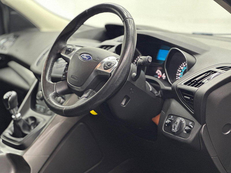 Ford Kuga 2.0 TDCi Zetec 2WD Euro 6 (s/s) 5dr