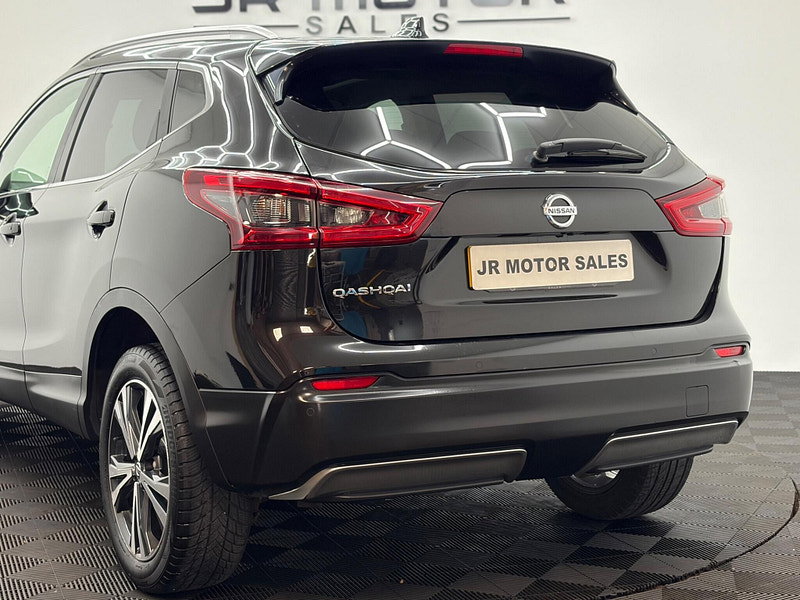 Nissan Qashqai 1.5 dCi N-Connecta Euro 6 (s/s) 5dr