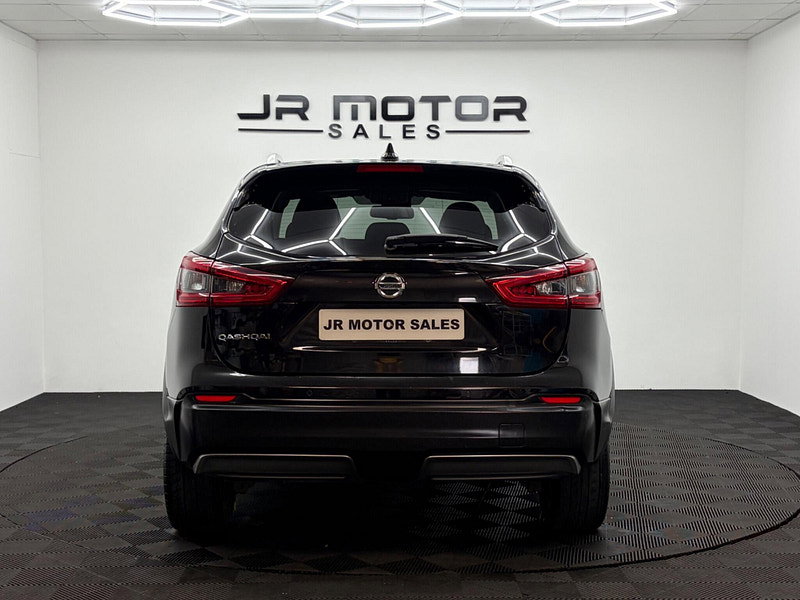 Nissan Qashqai 1.5 dCi N-Connecta Euro 6 (s/s) 5dr