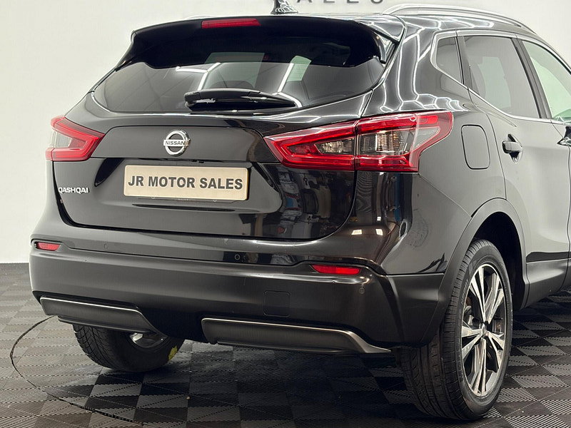 Nissan Qashqai 1.5 dCi N-Connecta Euro 6 (s/s) 5dr