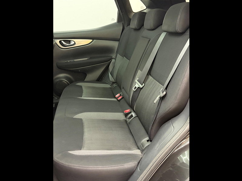 Nissan Qashqai 1.5 dCi N-Connecta Euro 6 (s/s) 5dr