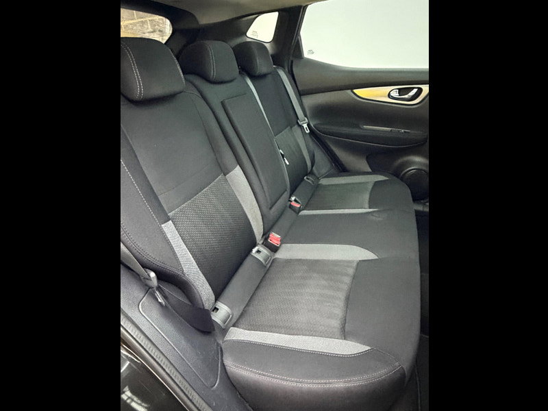 Nissan Qashqai 1.5 dCi N-Connecta Euro 6 (s/s) 5dr