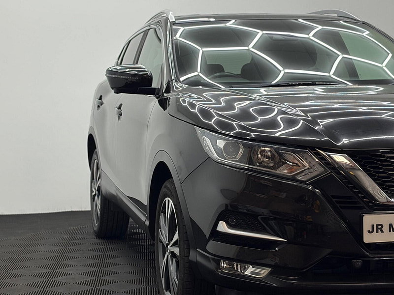 Nissan Qashqai 1.5 dCi N-Connecta Euro 6 (s/s) 5dr
