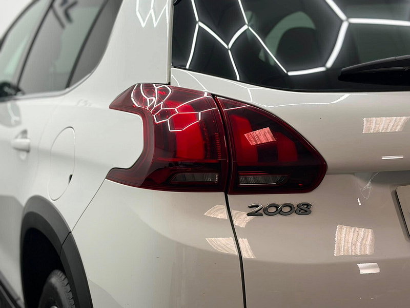 Peugeot 2008 1.2 PureTech Allure Euro 6 5dr