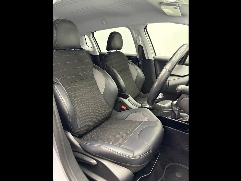 Peugeot 2008 1.2 PureTech Allure Euro 6 5dr