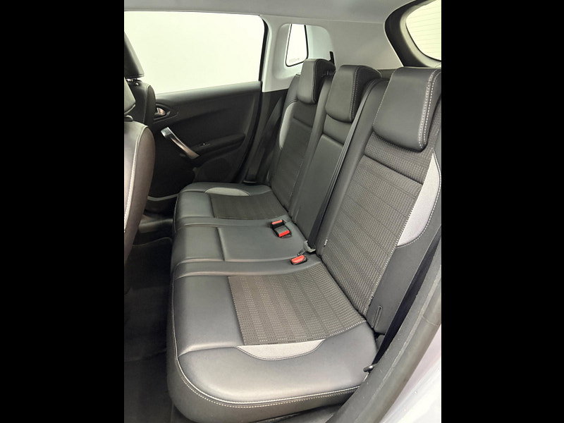 Peugeot 2008 1.2 PureTech Allure Euro 6 5dr