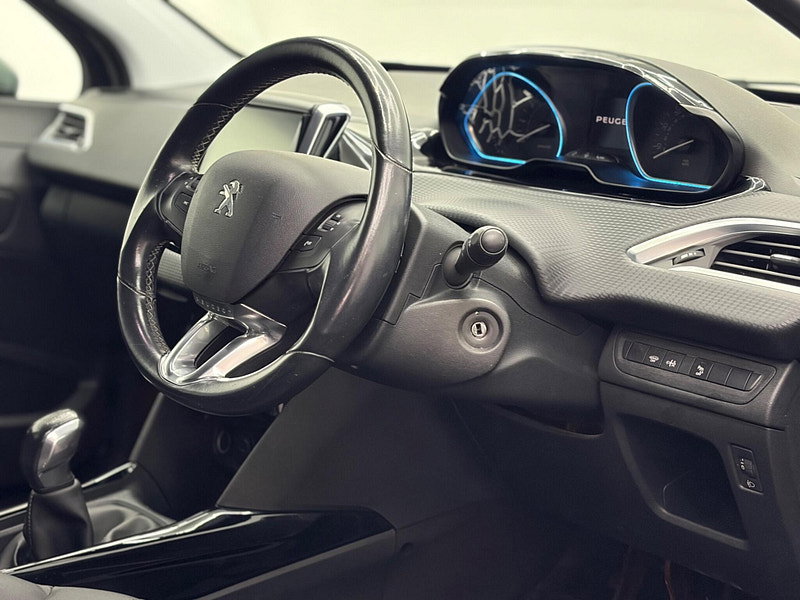 Peugeot 2008 1.2 PureTech Allure Euro 6 5dr