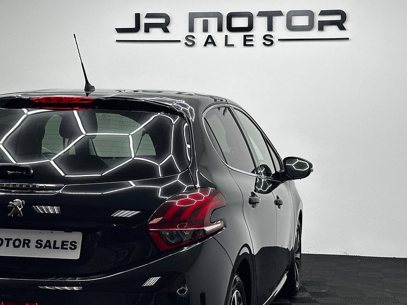 Peugeot 208 1.2 PureTech Tech Edition Euro 6 (s/s) 5dr