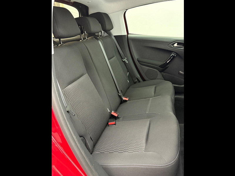 Peugeot 208 1.2 VTi PureTech Style Euro 6 5dr