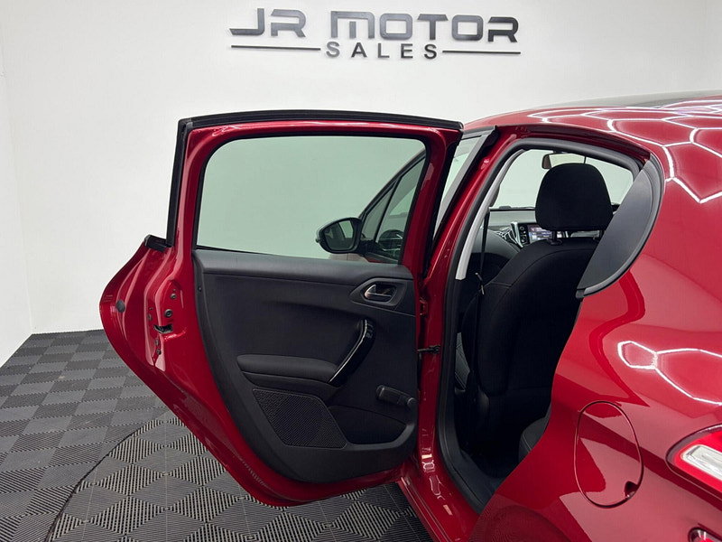 Peugeot 208 1.2 VTi PureTech Style Euro 6 5dr
