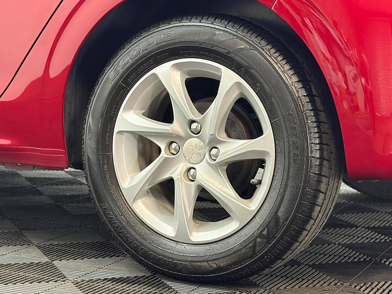 Peugeot 208 1.2 VTi PureTech Style Euro 6 5dr