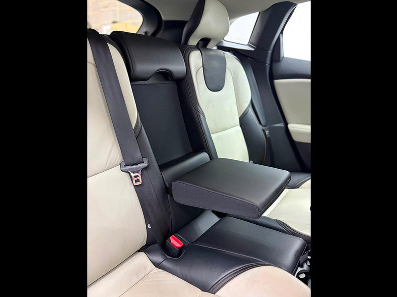 Volvo V40 Cross Country 1.6 D2 Lux Euro 5 (s/s) 5dr