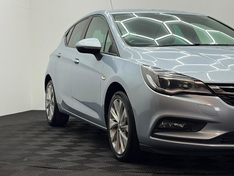 Vauxhall Astra 1.4i Turbo Tech Line Nav Euro 6 5dr