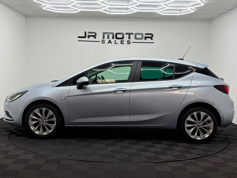 Vauxhall Astra 1.4i Turbo Tech Line Nav Euro 6 5dr