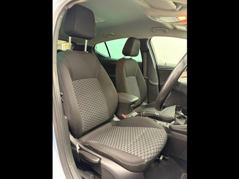 Vauxhall Astra 1.4i Turbo Tech Line Nav Euro 6 5dr