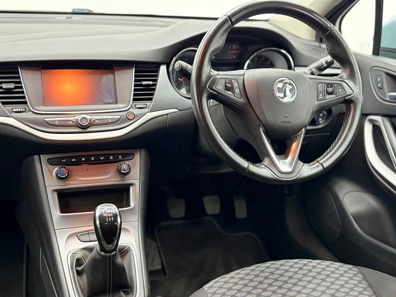 Vauxhall Astra 1.4i Turbo Tech Line Nav Euro 6 5dr