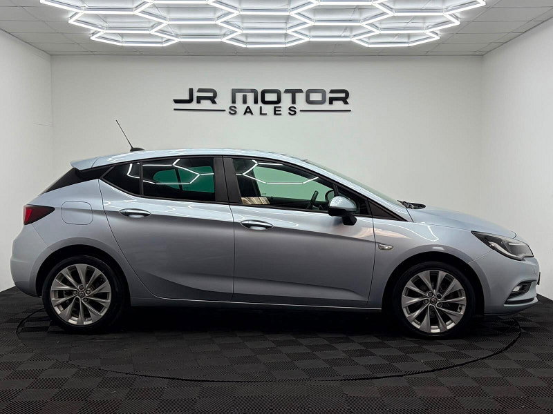 Vauxhall Astra 1.4i Turbo Tech Line Nav Euro 6 5dr