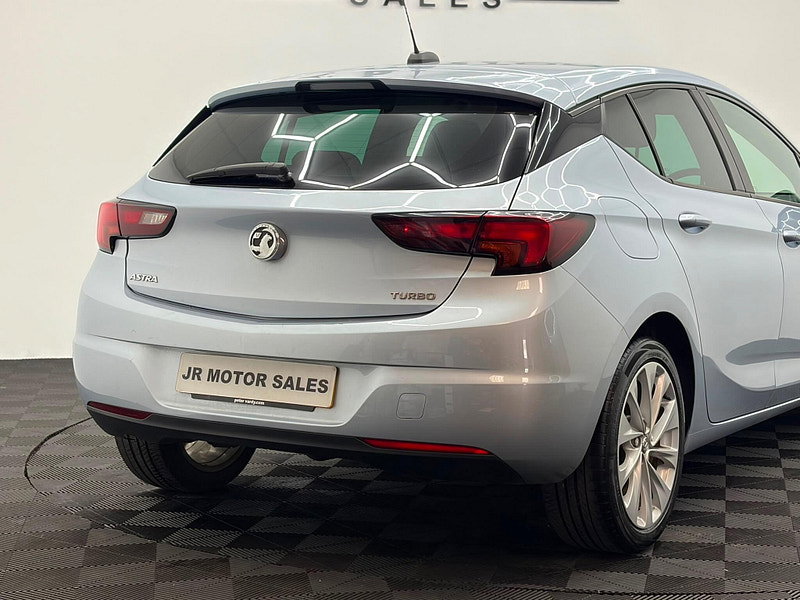 Vauxhall Astra 1.4i Turbo Tech Line Nav Euro 6 5dr