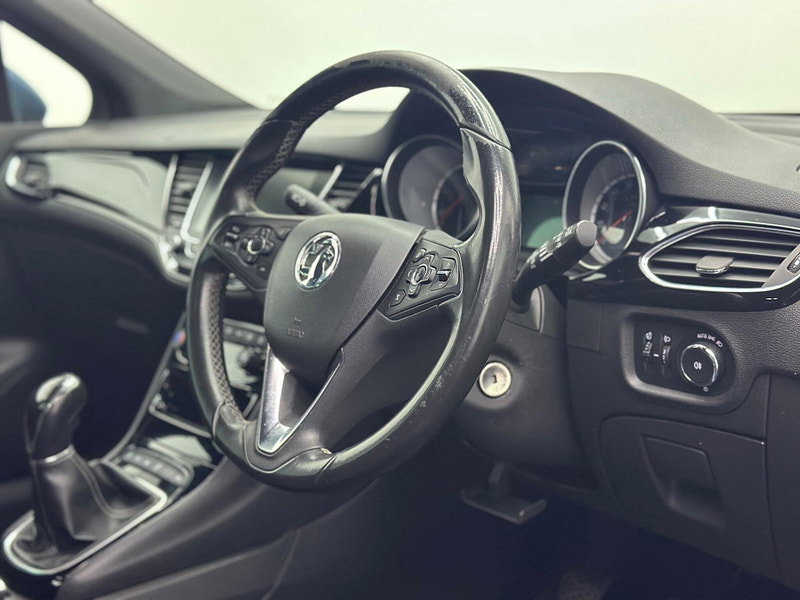 Vauxhall Astra 1.6 CDTi BlueInjection SRi VX Line Nav Euro 6 (s/s) 5dr