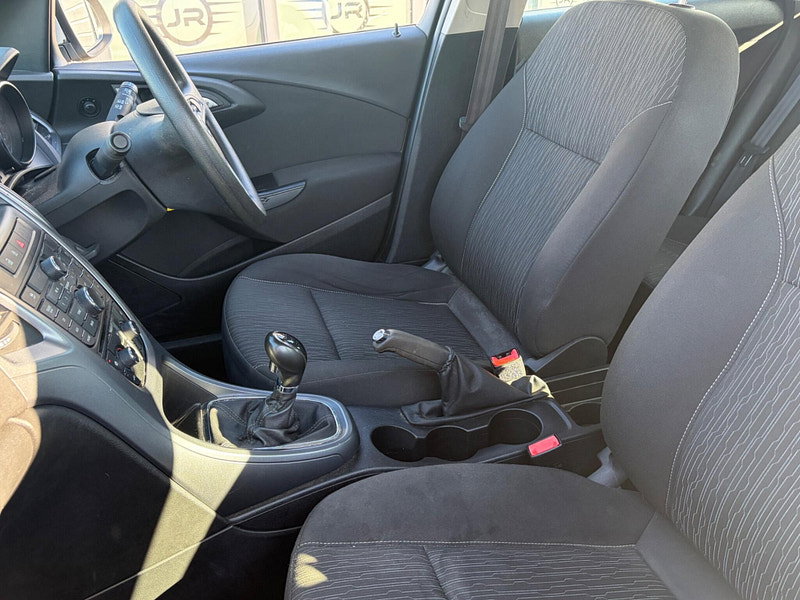 Vauxhall Astra 1.6i Design Euro 6 5dr