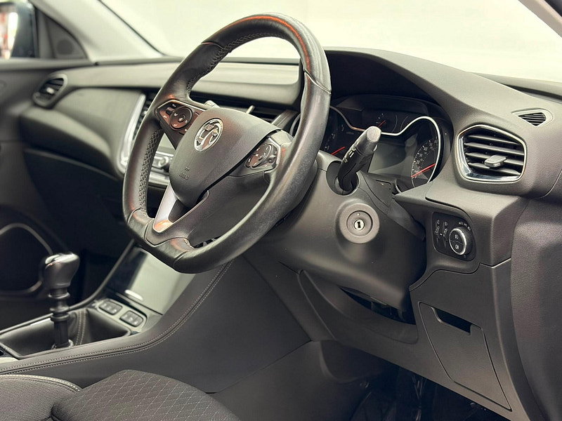 Vauxhall Grandland X 1.2 Turbo SRi Nav Euro 6 (s/s) 5dr