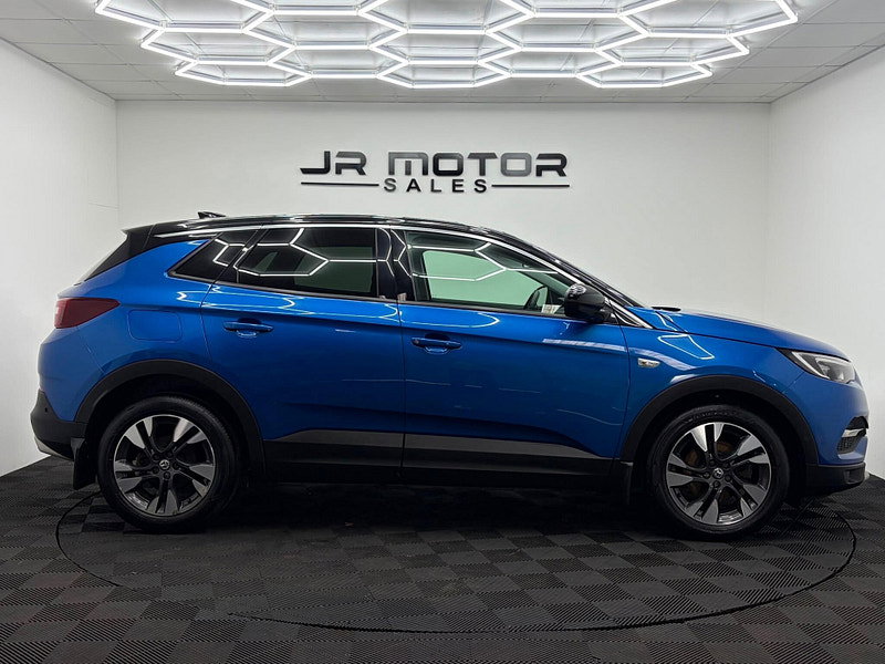 Vauxhall Grandland X 1.2 Turbo SRi Nav Euro 6 (s/s) 5dr