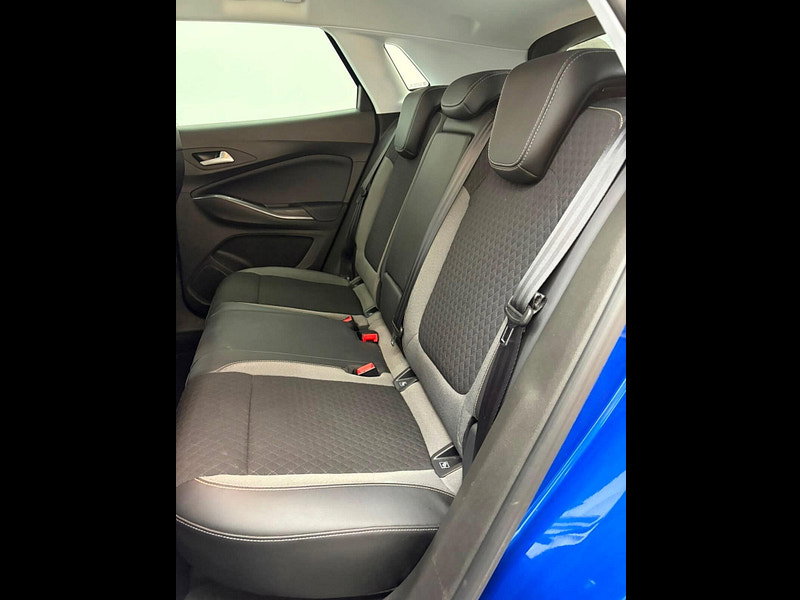 Vauxhall Grandland X 1.2 Turbo SRi Nav Euro 6 (s/s) 5dr
