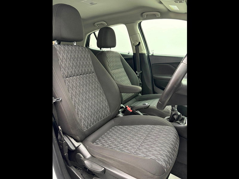 Vauxhall Mokka 1.6i Exclusiv 2WD Euro 6 (s/s) 5dr