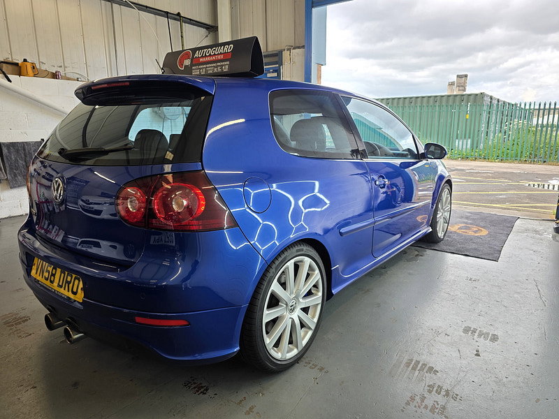 Volkswagen Golf 3.2 V6 R32 Hatchback 3dr Petrol DSG 4Motion (233 g/km, 247 bhp)