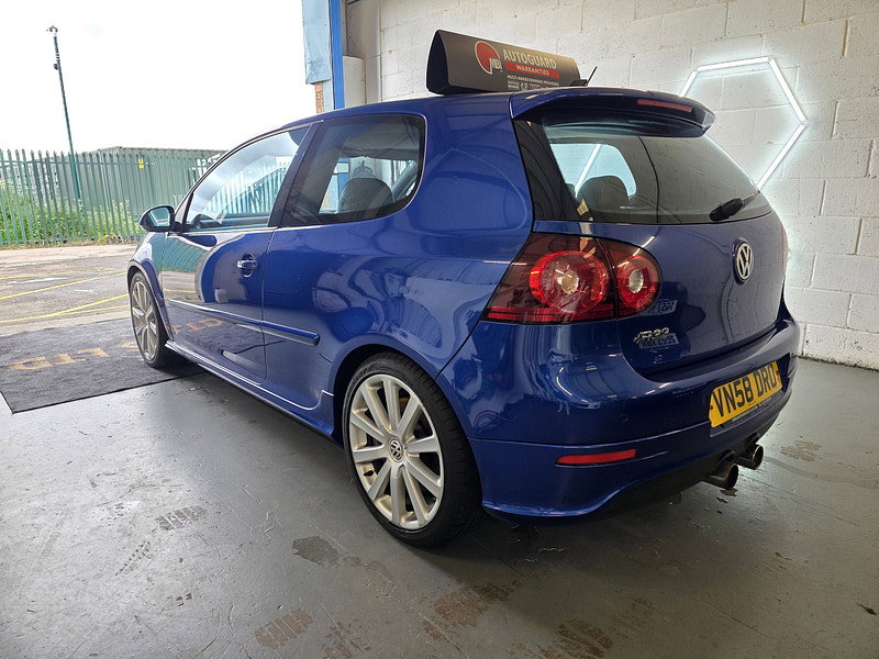 Volkswagen Golf 3.2 V6 R32 Hatchback 3dr Petrol DSG 4Motion (233 g/km, 247 bhp)