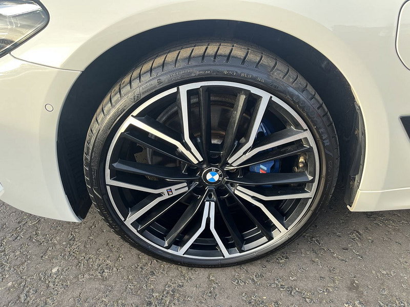 BMW 5 Series 2.0 530e 12kWh M Sport Saloon 4dr Petrol Plug-in Hybrid Steptronic Euro 6 (s/s) (292 ps)