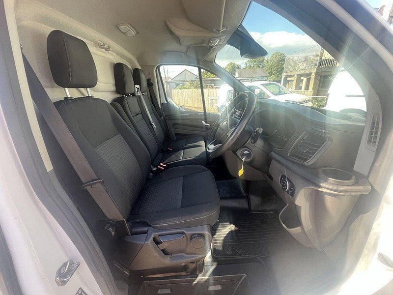 Ford Transit Custom 2.0 300 EcoBlue Trend Panel Van 5dr Diesel Manual L2 H1 Euro 6 (130 ps)