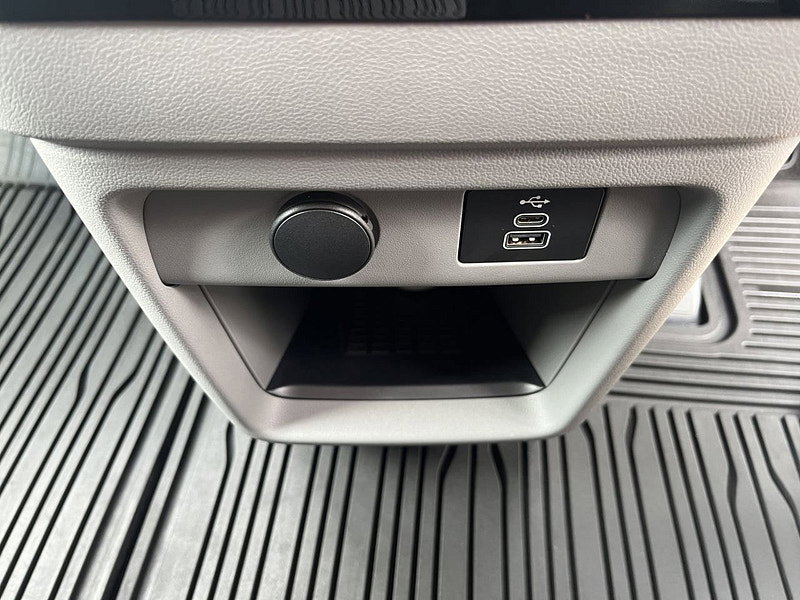 Ford Transit Custom 2.0 320 EcoBlue Sport Crew Van Double Cab 5dr Diesel Auto AWD L1 H1 Euro 6 (s/s) (170 ps)