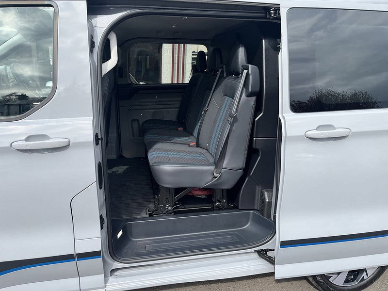 Ford Transit Custom 2.0 320 EcoBlue Sport Crew Van Double Cab 5dr Diesel Auto AWD L1 H1 Euro 6 (s/s) (170 ps)