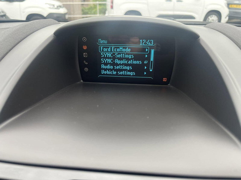 Ford Fiesta 1.0T EcoBoost Zetec Hatchback 5dr Petrol Manual Euro 5 (s/s) (100 ps)