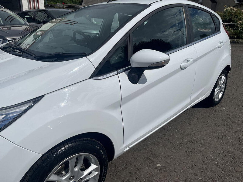 Ford Fiesta 1.25 Zetec Hatchback 5dr Petrol Manual Euro 6 (82 ps)