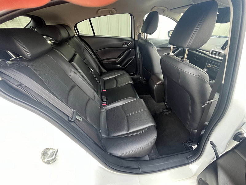 Mazda Mazda3 2.0 SKYACTIV-G Sport Nav Hatchback 5dr Petrol Auto Euro 6 (s/s) (121 ps)