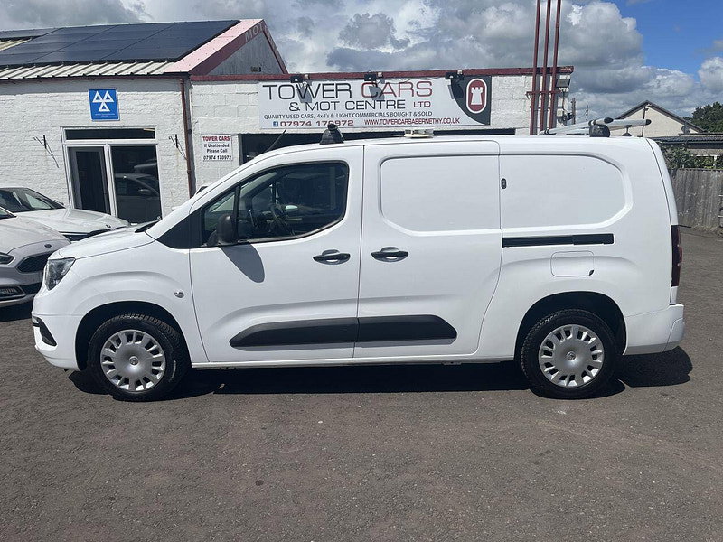 Vauxhall Combo 1.5 Turbo D 2300 Sportive Panel Van 4dr Diesel Manual L2 H1 Euro 6 (100 ps)