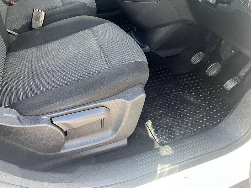 Vauxhall Combo 1.5 Turbo D 2300 Sportive Panel Van 4dr Diesel Manual L2 H1 Euro 6 (100 ps)