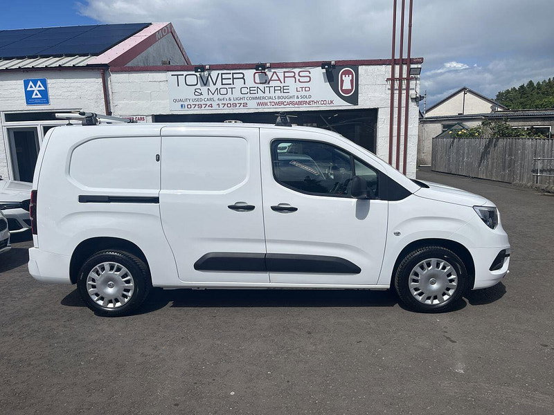 Vauxhall Combo 1.5 Turbo D 2300 Sportive Panel Van 4dr Diesel Manual L2 H1 Euro 6 (100 ps)