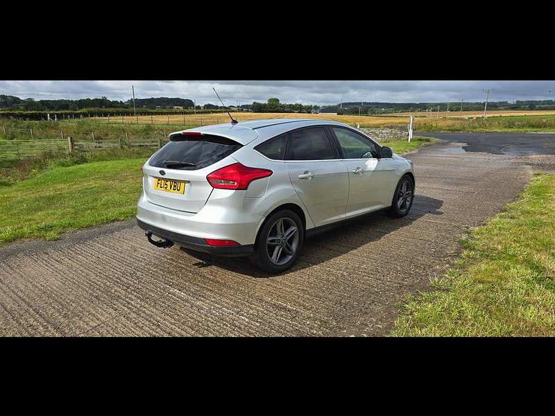 Ford Focus 1.0T EcoBoost Zetec Hatchback 5dr Petrol Manual Euro 6 (s/s) (125 ps)