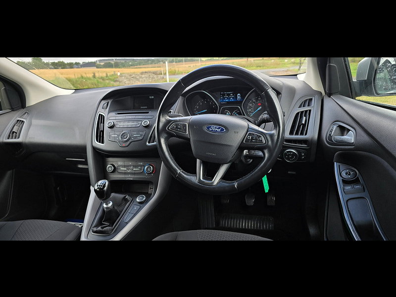 Ford Focus 1.0T EcoBoost Zetec Hatchback 5dr Petrol Manual Euro 6 (s/s) (125 ps)