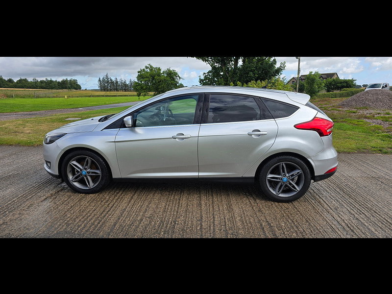 Ford Focus 1.0T EcoBoost Zetec Hatchback 5dr Petrol Manual Euro 6 (s/s) (125 ps)