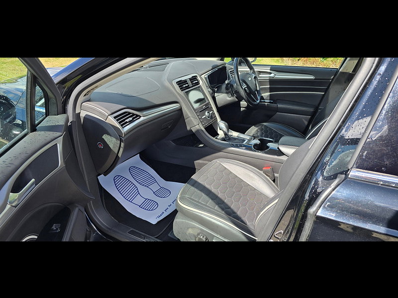 Ford Mondeo 2.0 TDCi Vignale Hatchback 5dr Diesel Powershift Euro 6 (s/s) (180 ps)