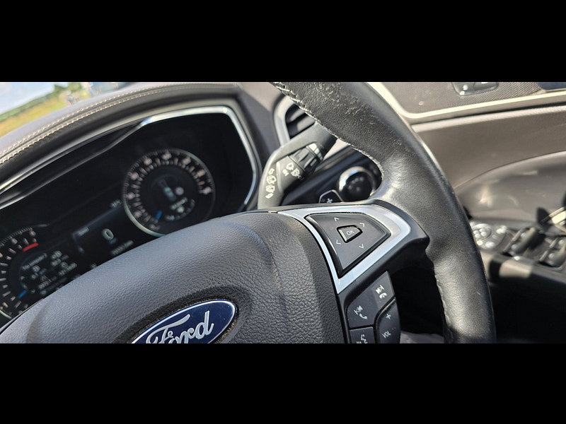 Ford Mondeo 2.0 TDCi Vignale Hatchback 5dr Diesel Powershift Euro 6 (s/s) (180 ps)