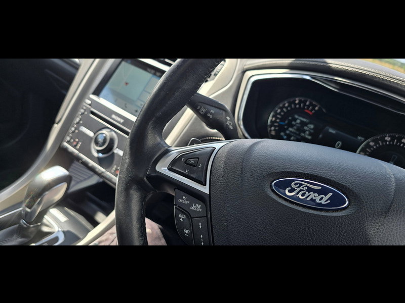 Ford Mondeo 2.0 TDCi Vignale Hatchback 5dr Diesel Powershift Euro 6 (s/s) (180 ps)