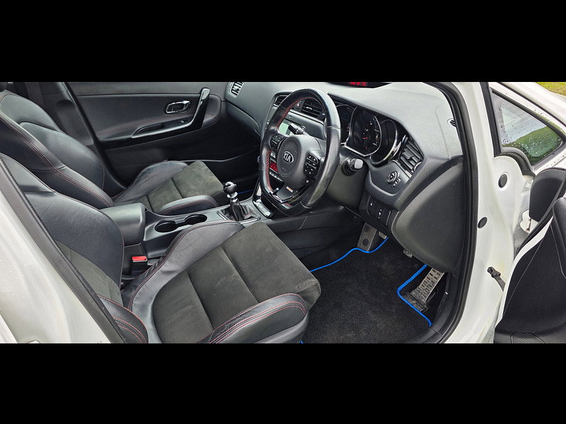 Kia Ceed 1.6 T-GDi GT Hatchback 5dr Petrol Manual Euro 6 (201 bhp)
