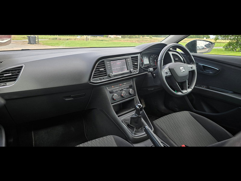 Seat Leon 1.6 TDI CR SE Hatchback 5dr Diesel Manual Euro 5 (s/s) (105 ps)